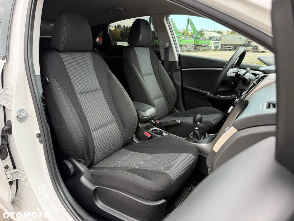 Hyundai i30 1.4 Comfort - 21