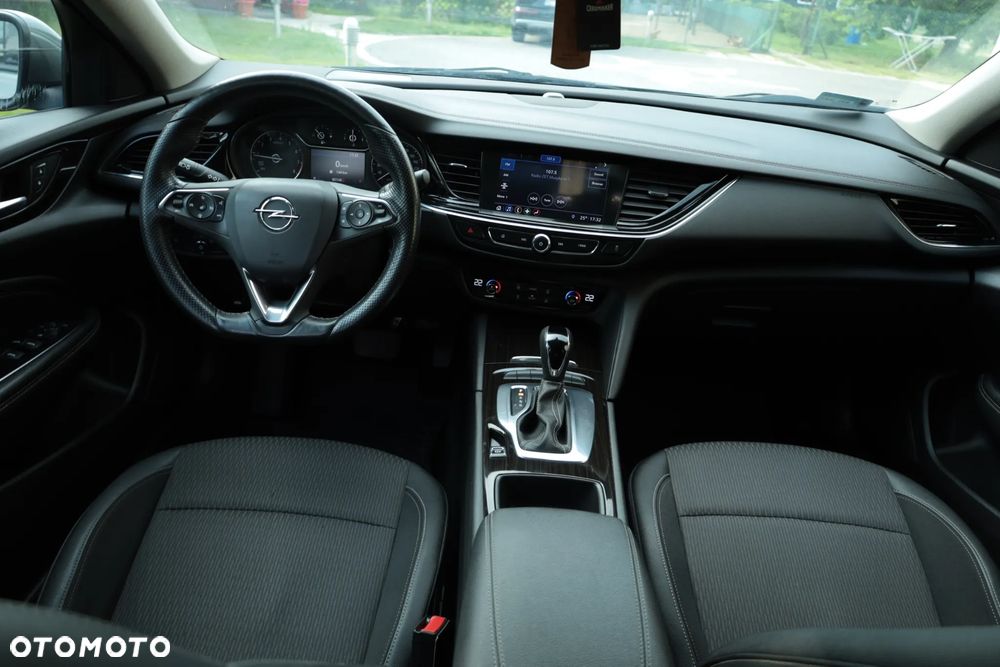 Opel Insignia - 17