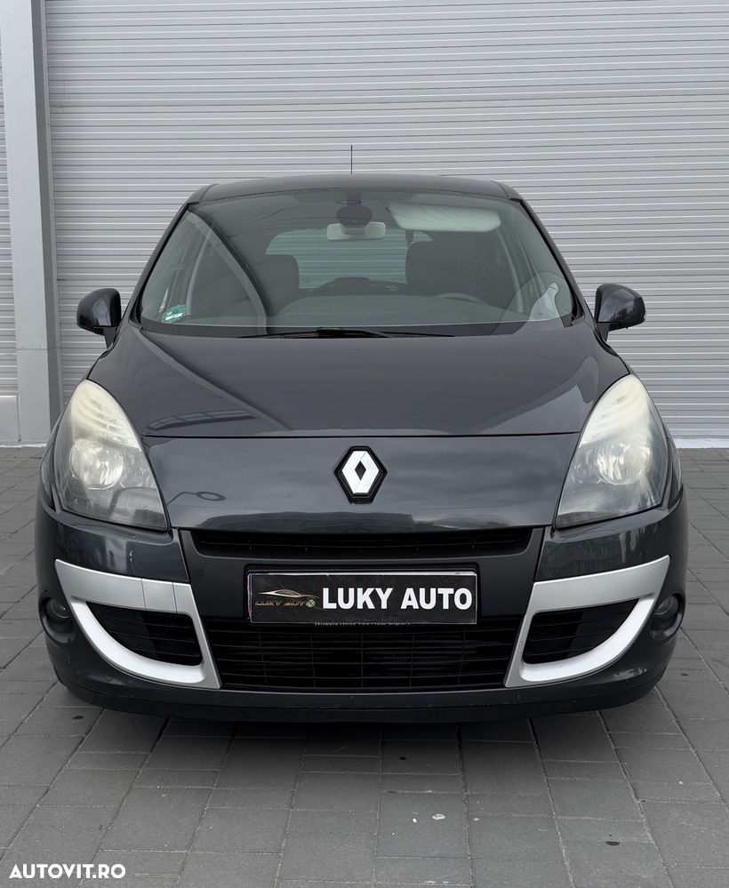 Renault Scenic - 11