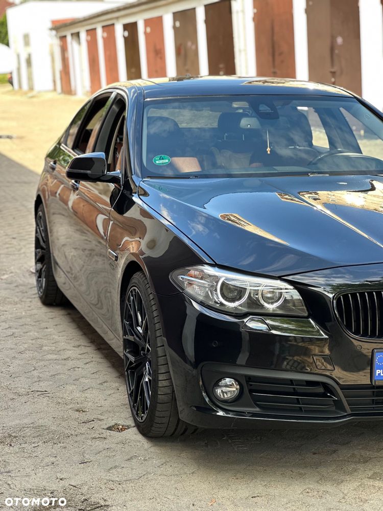 BMW Seria 5 530d Luxury Line - 33