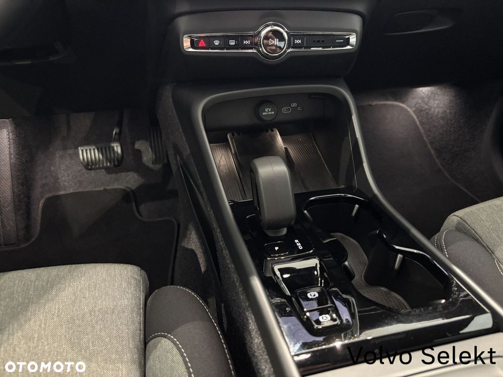Volvo XC 40 - 16