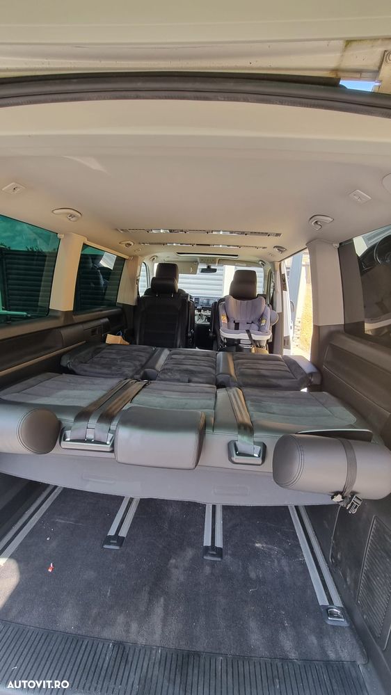 Volkswagen Multivan - 15