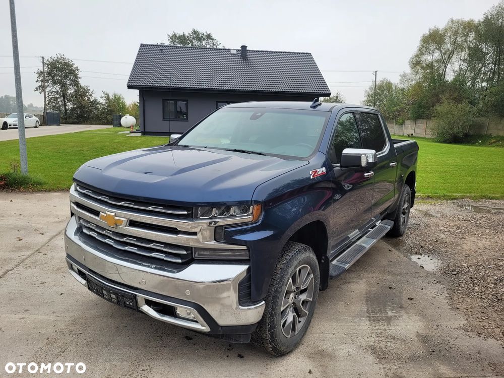 Chevrolet Silverado - 2