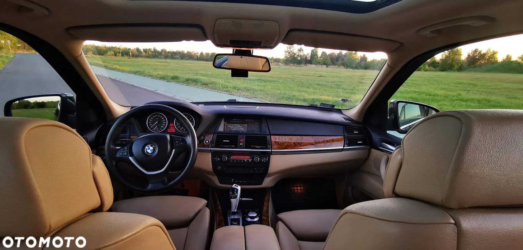 BMW X5 4.8i xDrive - 6