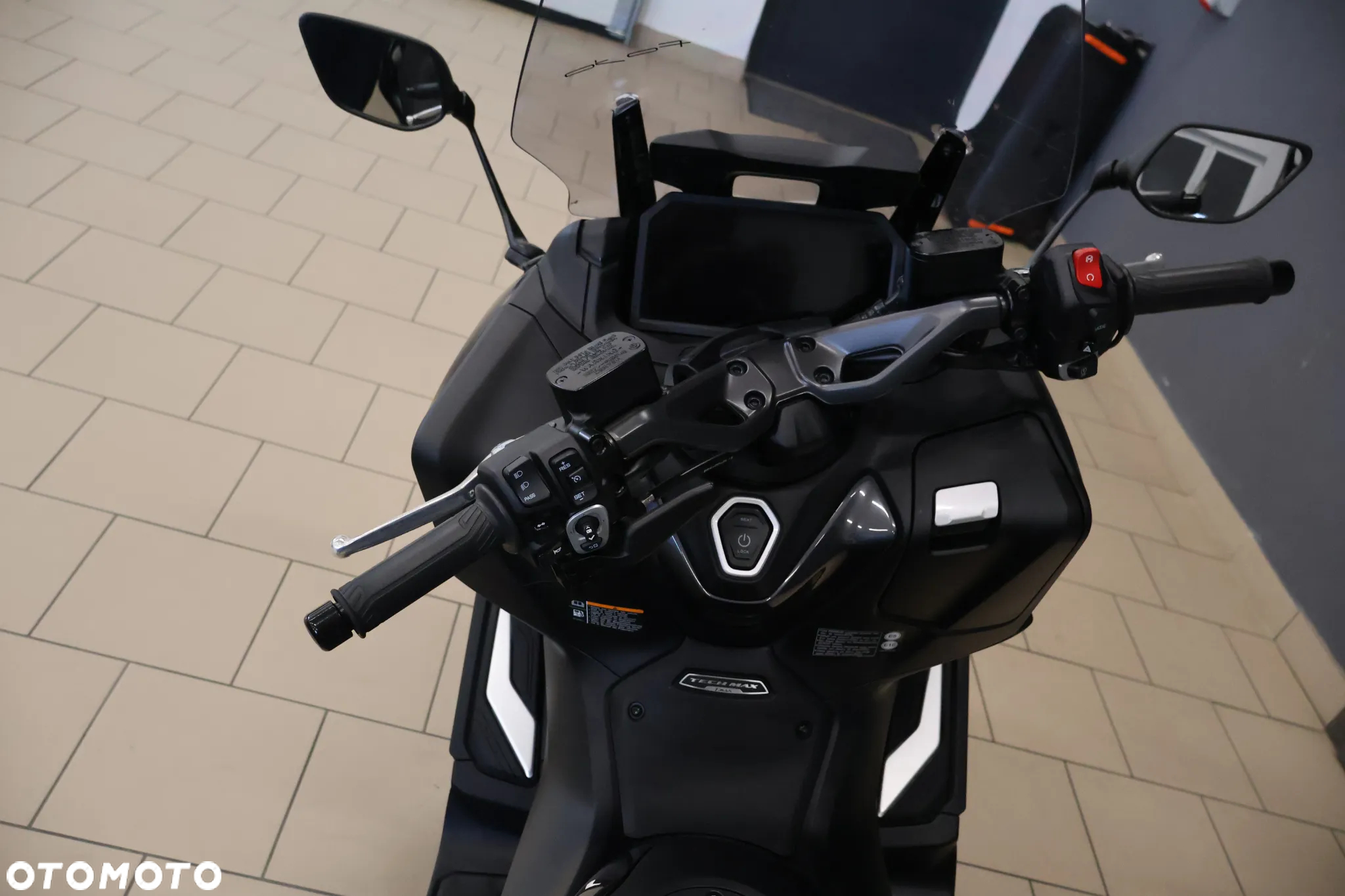 Yamaha Tmax - 29