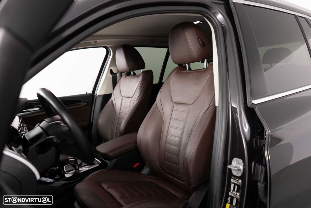 BMW X3 30 e xDrive Line Luxury - 12