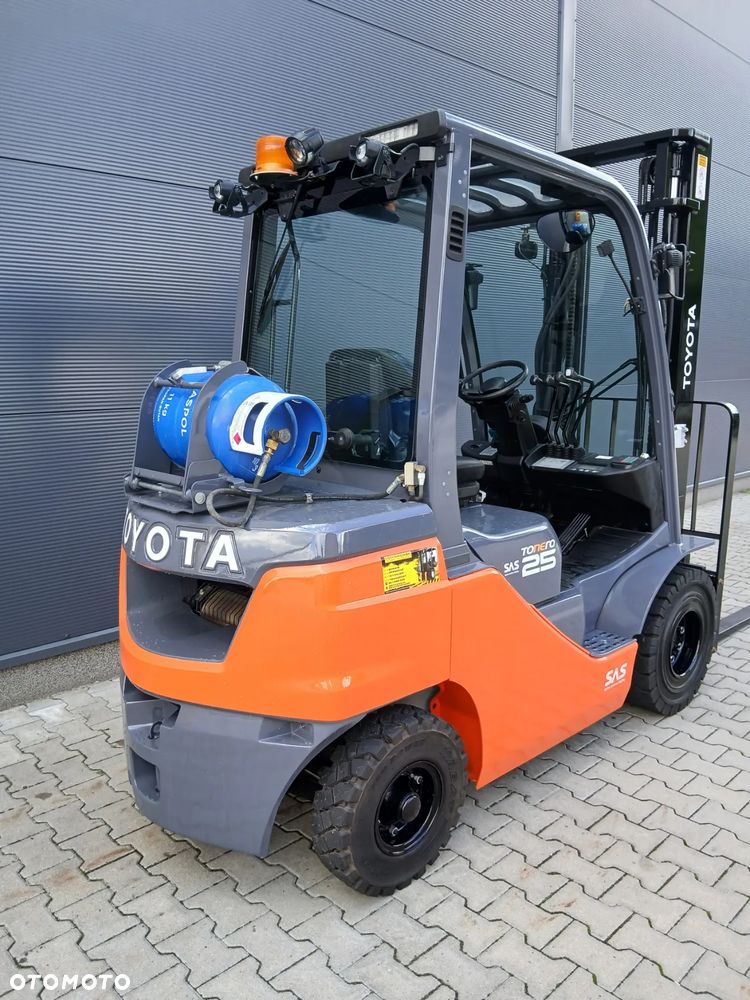 Toyota 02-8FGF25 - 5