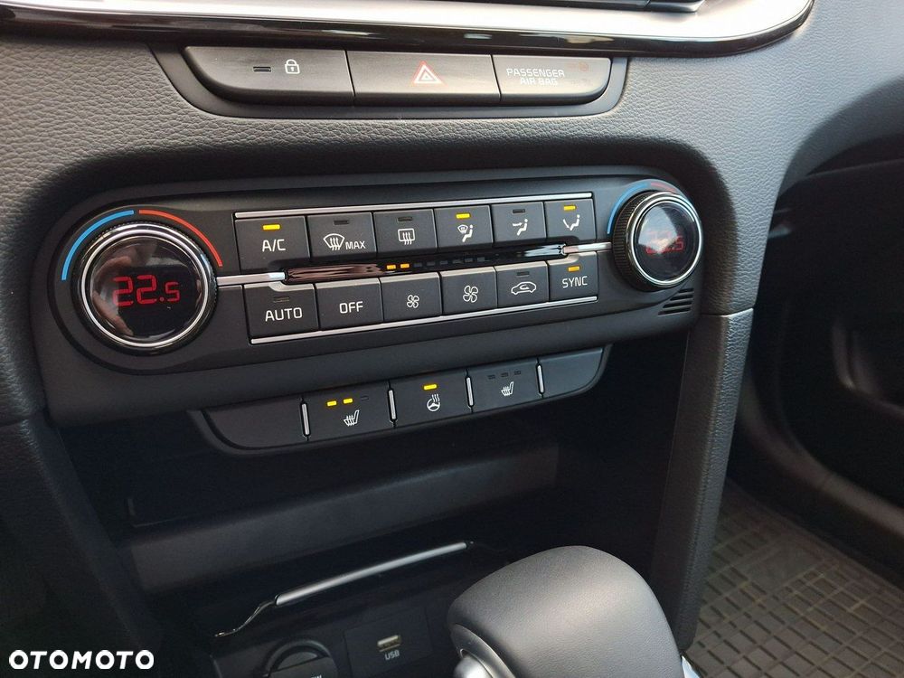 Kia Ceed 1.5 T-GDI Tribute DCT - 21