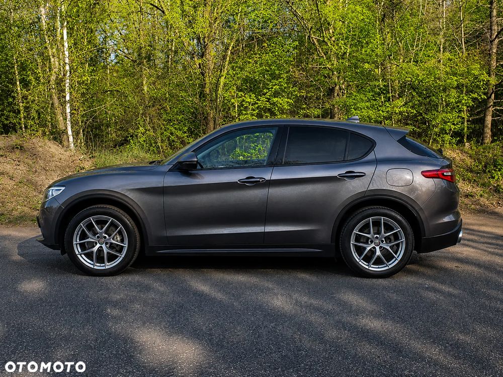 Alfa Romeo Stelvio 2.0 Turbo Q4 - 11