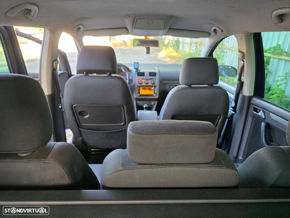 VW Touran - 10