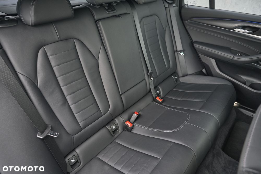 BMW X4 xDrive30d MHEV M Sport sport - 30