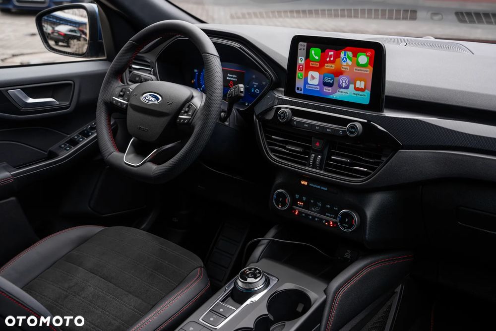Ford Kuga 2.5 FHEV FWD ST-Line X - 23