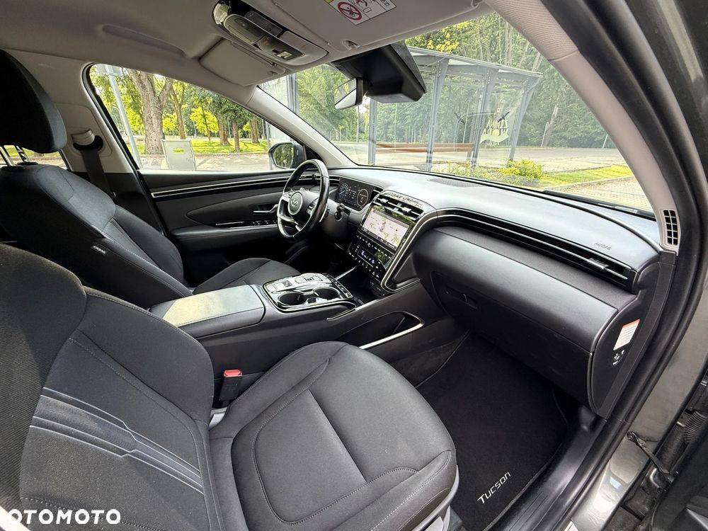 Hyundai Tucson 1.6 T-GDi HEV Executive 2WD - 24