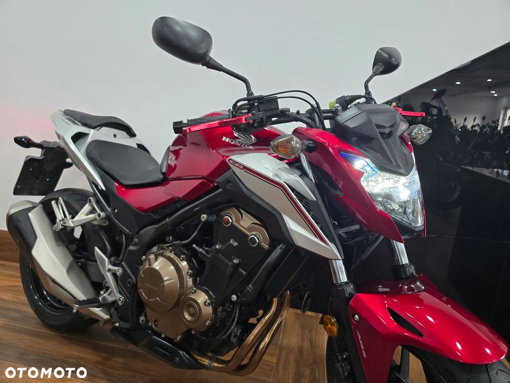 Honda CB - 1