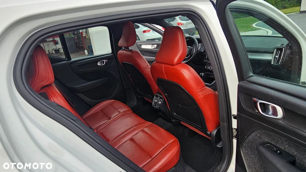 Volvo XC 40 - 5