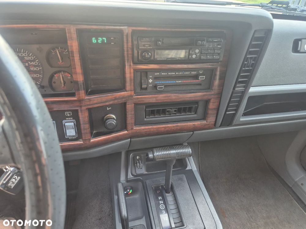 Jeep Cherokee - 15