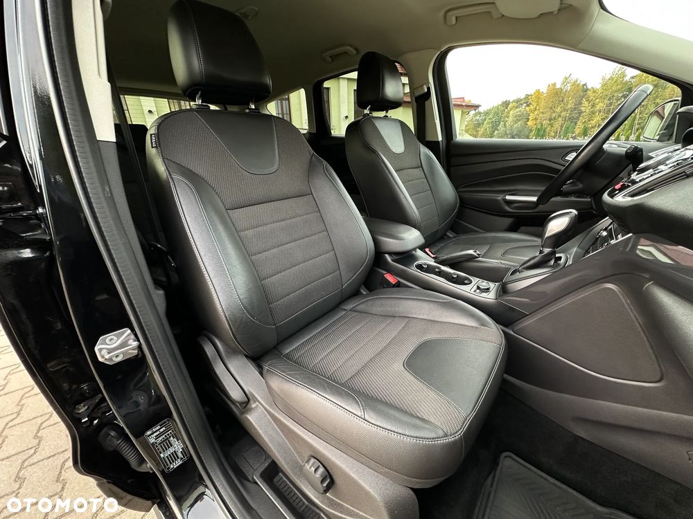 Ford Kuga - 25