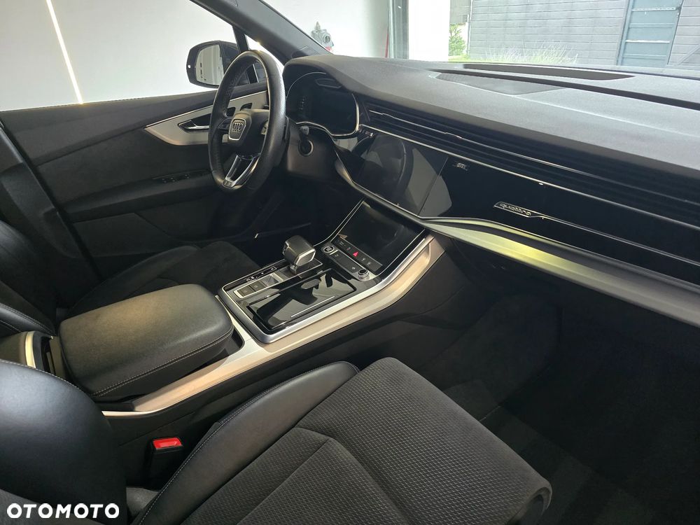 Audi Q7 45 TDI mHEV Quattro S Line Tiptr - 12