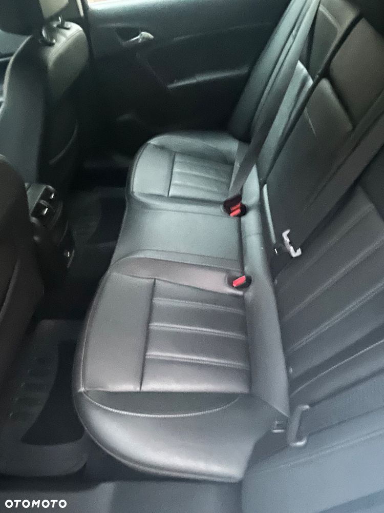 Opel Insignia - 8