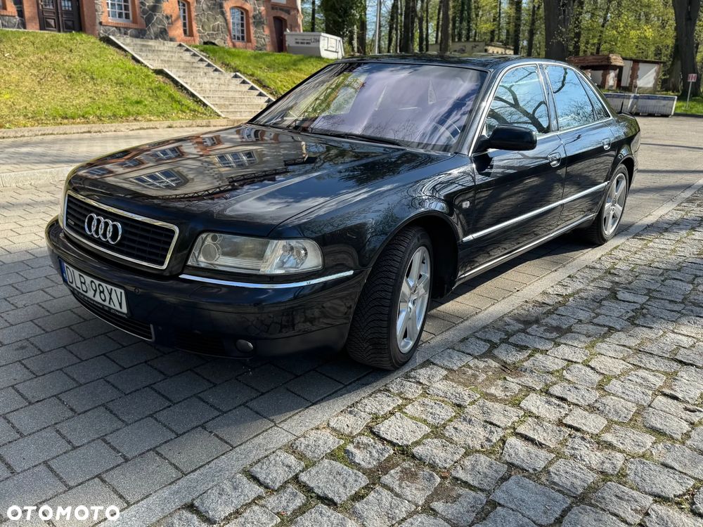 Audi A8 - 1