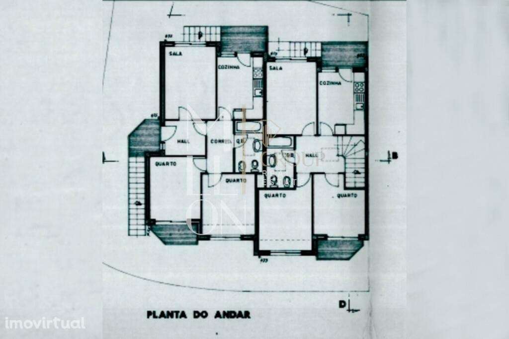 Prédio com 3 Frações independentes (dois T2 e Comercio) Cidade Maia - Grande imagem: 5/34