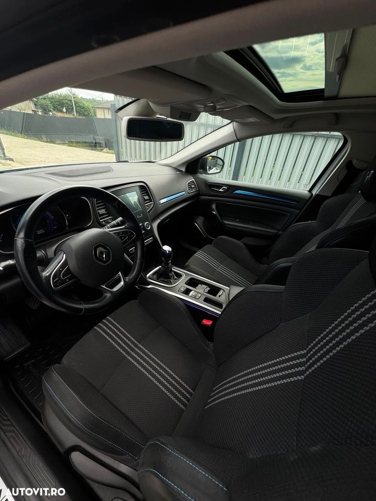 RENAULT Megane 2018 — imagine 11