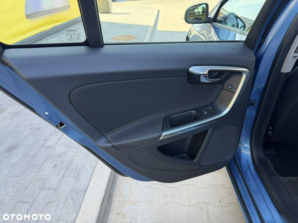Volvo S60 D4 Kinetic - 27