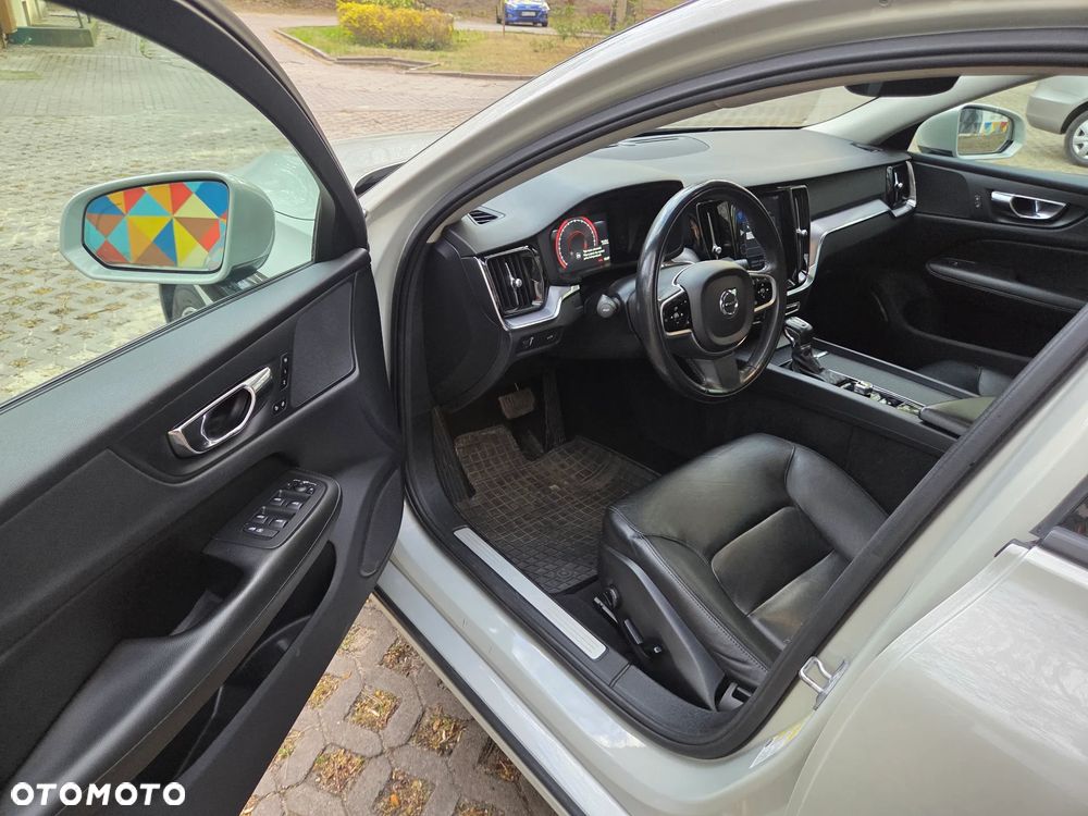 Volvo S60 T6 AWD Geartronic RDesign - 18