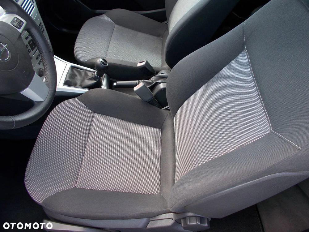 Opel Astra 1.4 Edition - 17