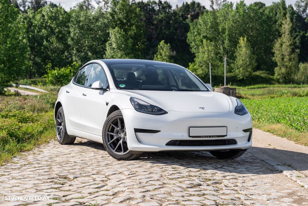 Tesla Model 3 Standard Range Plus RWD - 2