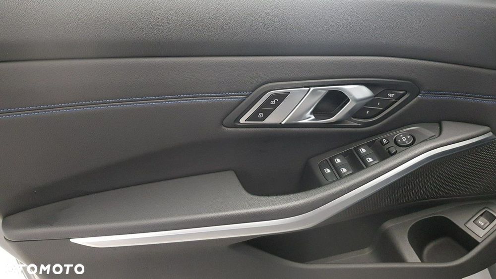 BMW Seria 3 - 19