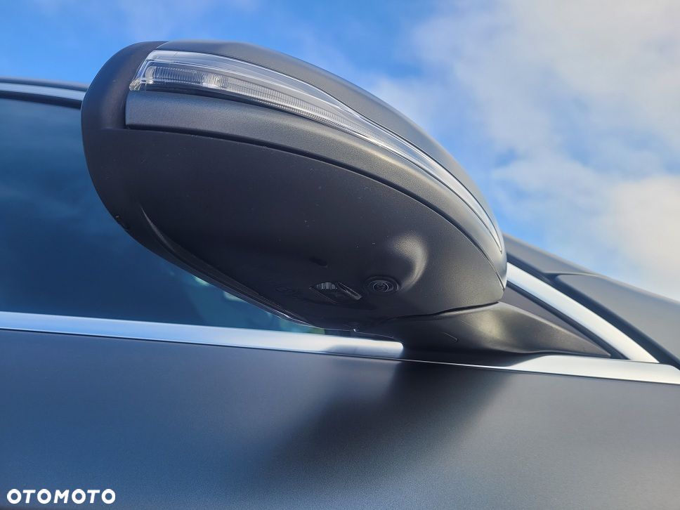 Mercedes-Benz GLC - 16