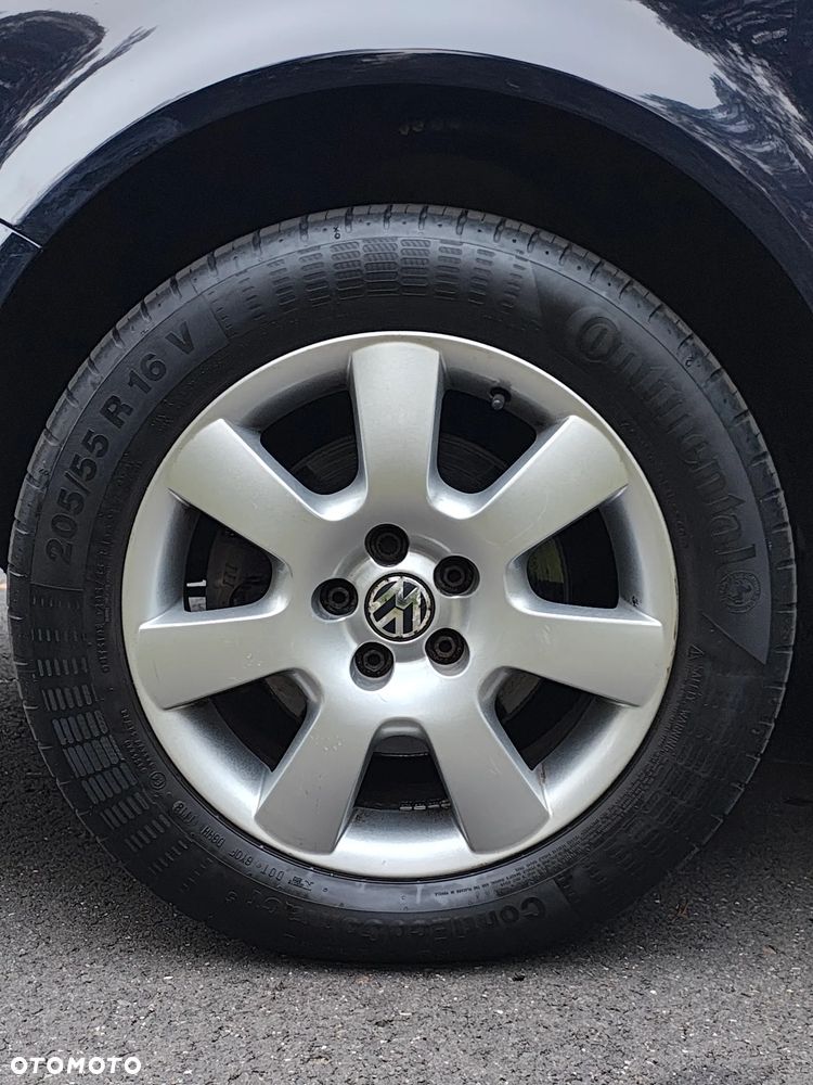 Volkswagen Golf - 39