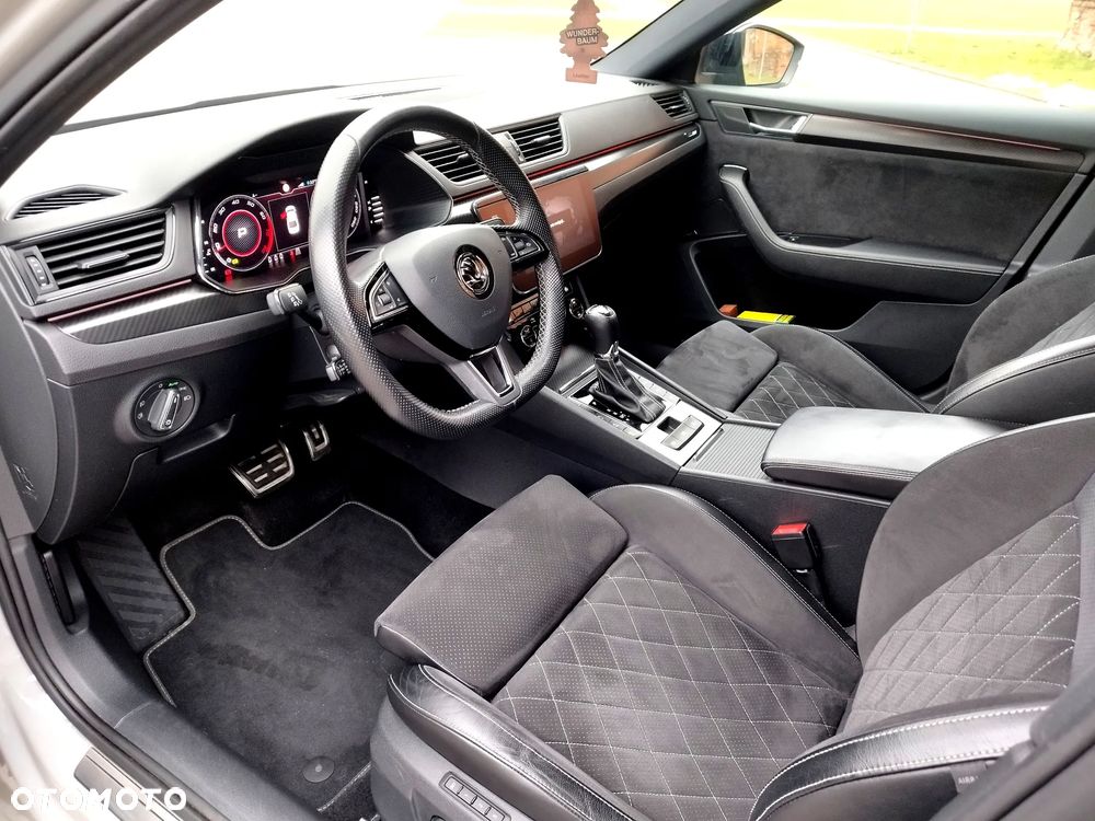 Skoda Superb 2.0 TSI 4x4 Sportline DSG - 12