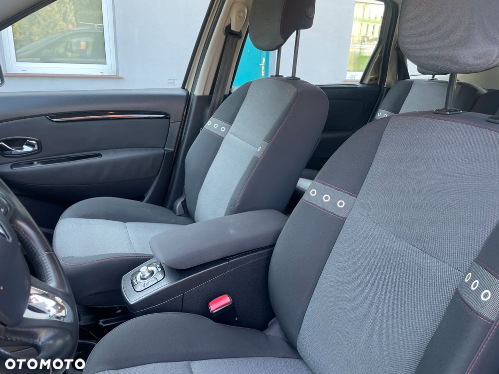 Renault Scenic ENERGY TCe 130 BOSE EDITION - 14