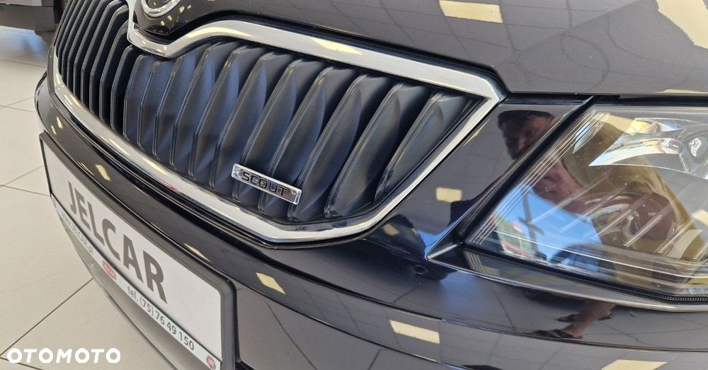 Skoda Octavia Scout 2.0 TDI 4x4 DSG - 4