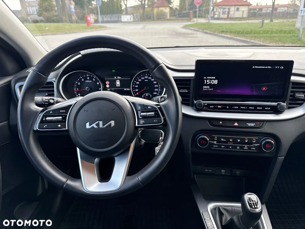 Kia Ceed 1.5 T-GDI M - 13