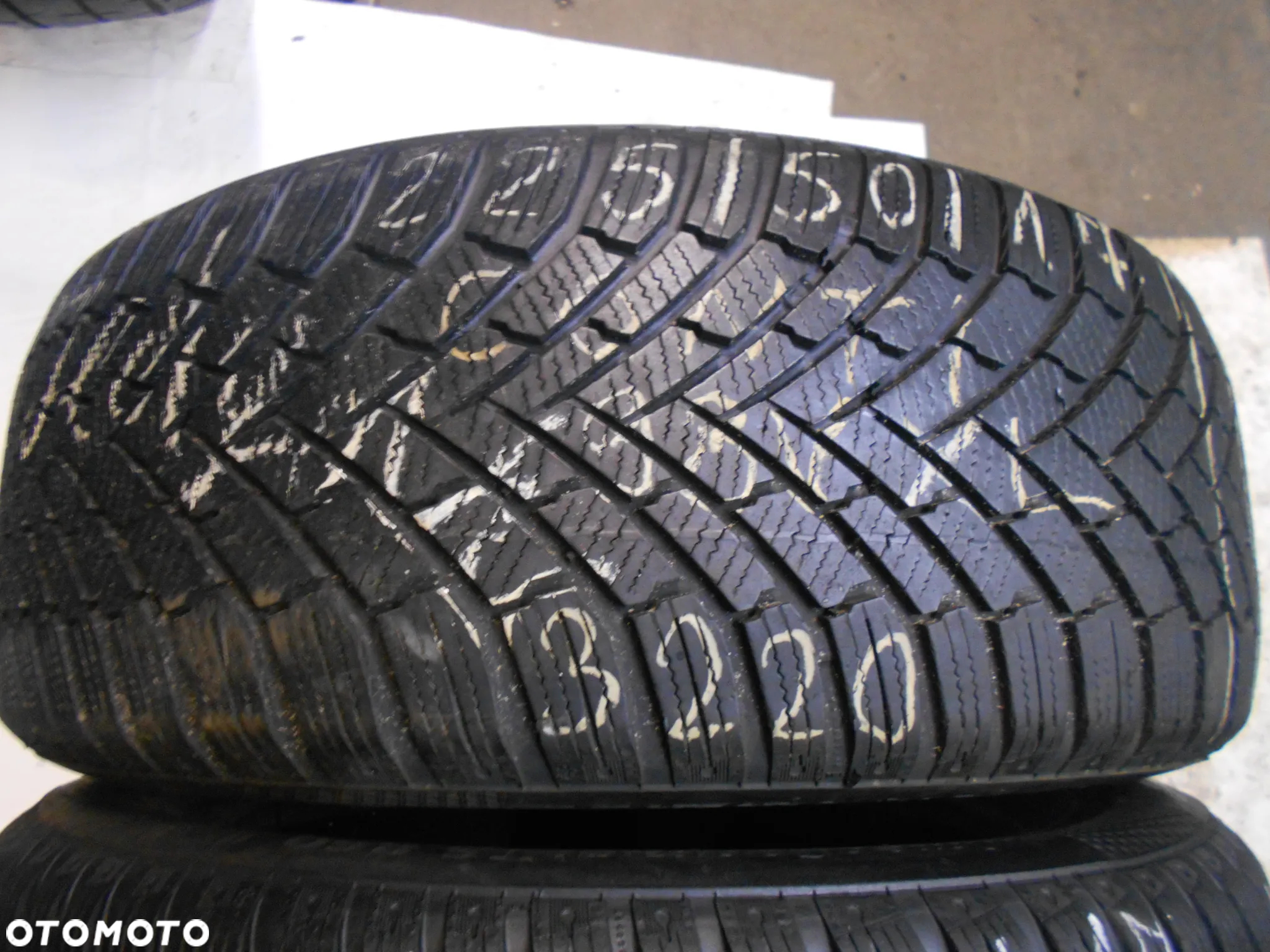 OPONY 225/50R17 CONTINENTAL WINTER CONTACT TS 860 XL DOT 3220 / 3719  7.2MM - 2