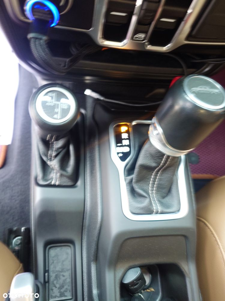 Jeep Gladiator 3.0 V6 MultiJet Overland - 21