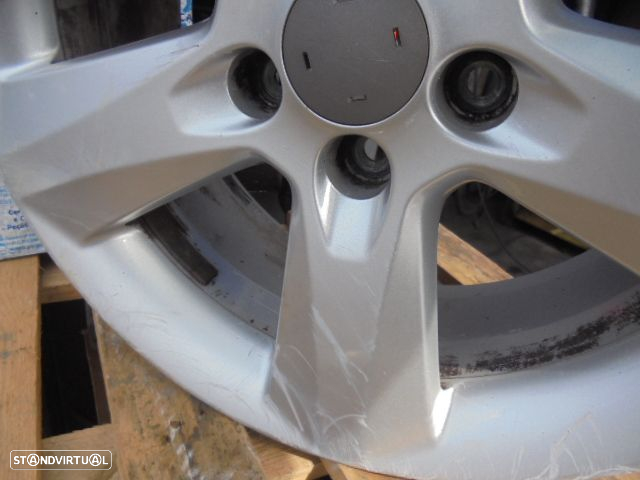 Jogo De Jantes 13260607 OPEL MERIVA B FASE 1 2011 1.4I 120CV 5P BRANCO 35 7Jx17 5X108 63.6MM - 3