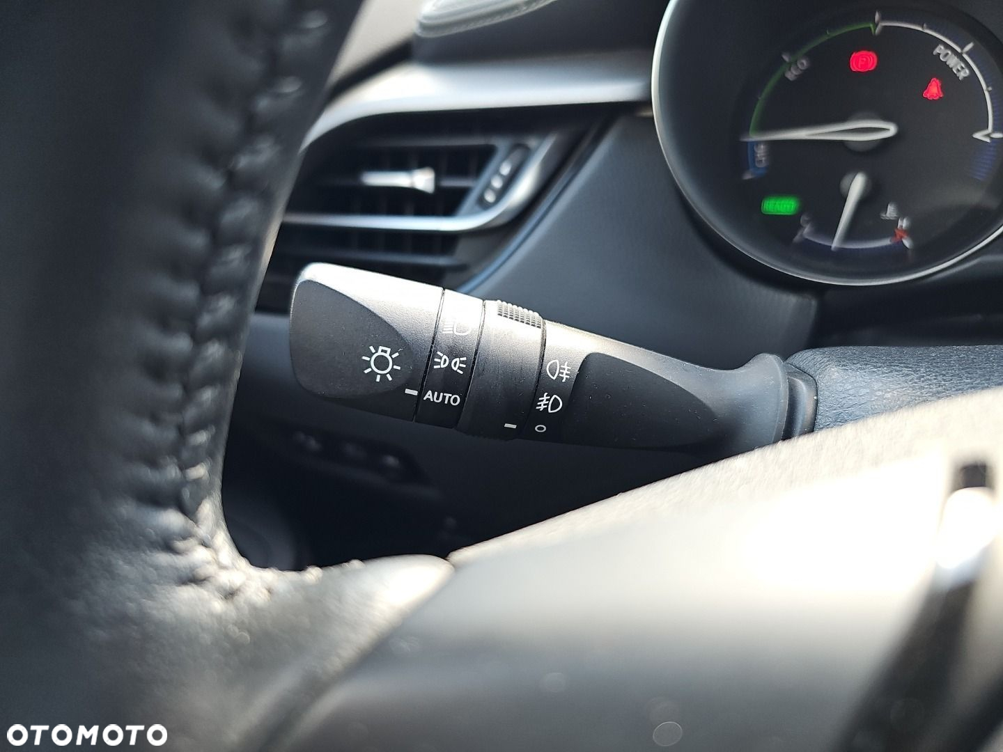 Toyota C-HR - 19