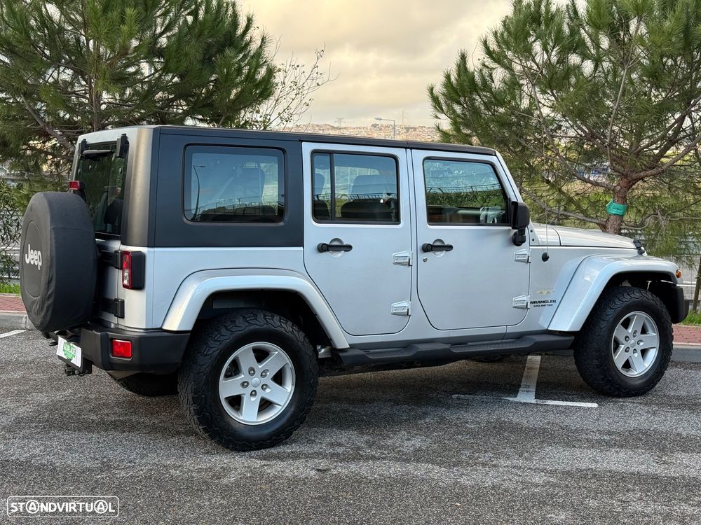 Jeep Wrangler Unlimited 2.8 CRD ATX Sahara - 12