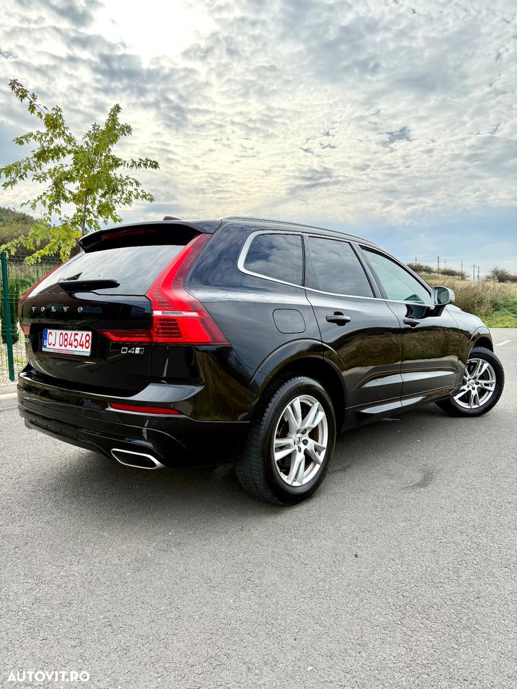 Volvo XC 60 D4 AWD R-Design - 12
