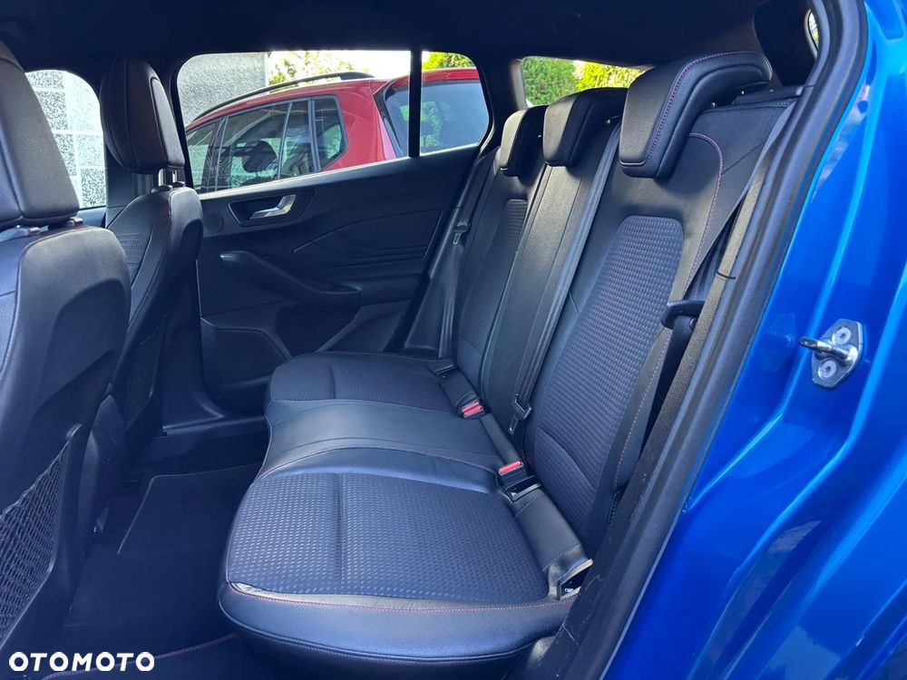 Ford Focus 2.0 EcoBlue ST-Line - 37