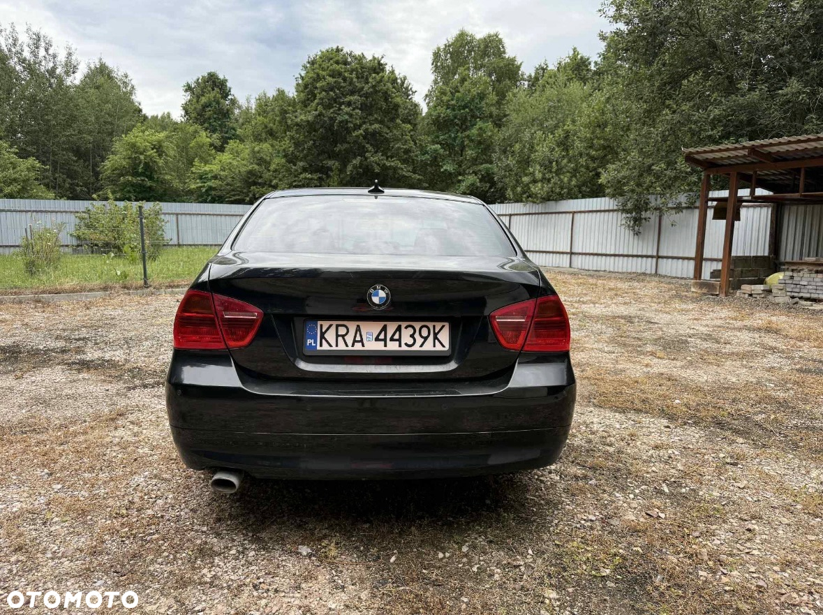 BMW Seria 3 320d - 6