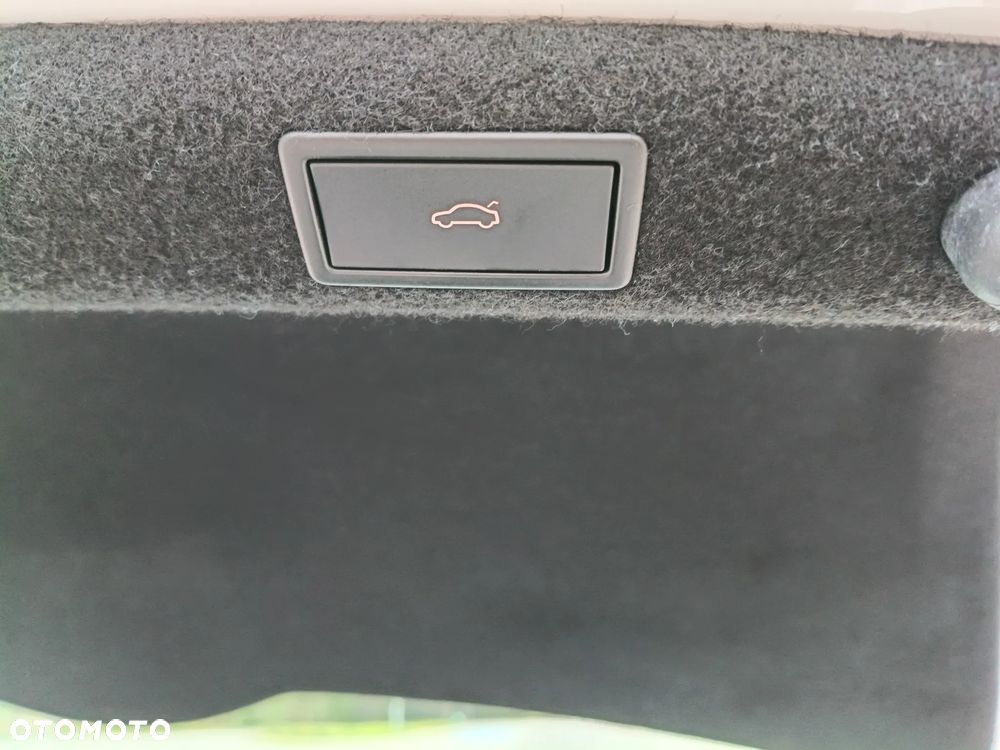 Skoda Superb 2.0 TSI Ambition DSG - 13