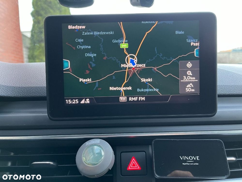 Audi A4 Avant 2.0 TDI - 16