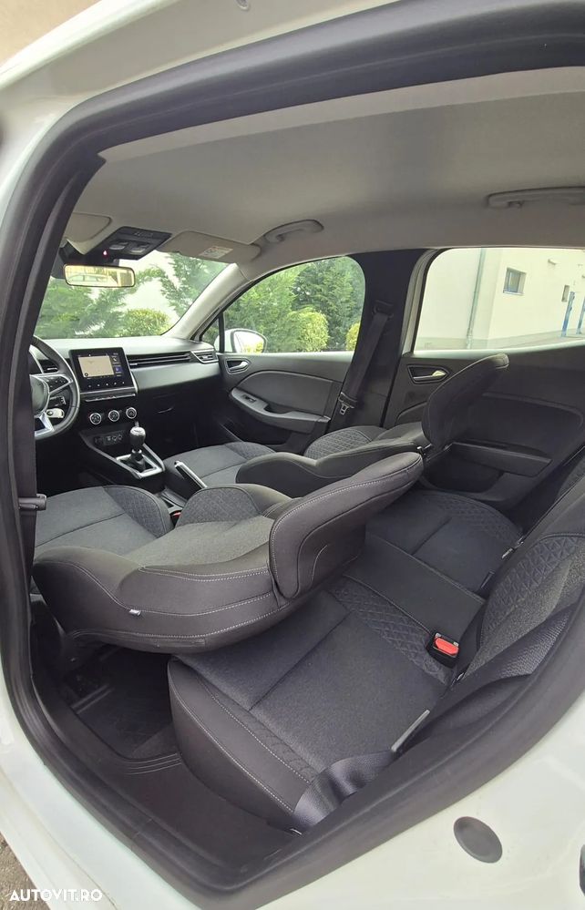 Renault Clio BLUE dCi 85 BUSINESS EDITION - 23