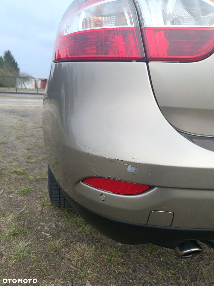Renault Fluence 1.6 16V Expression - 10