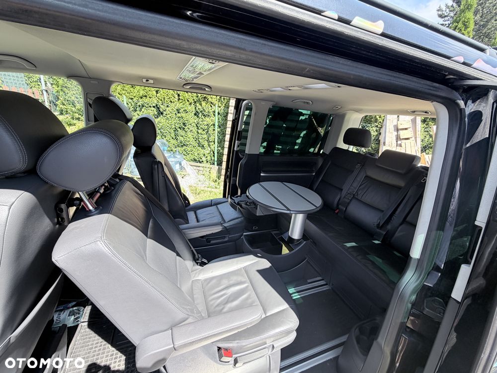Volkswagen Multivan - 14